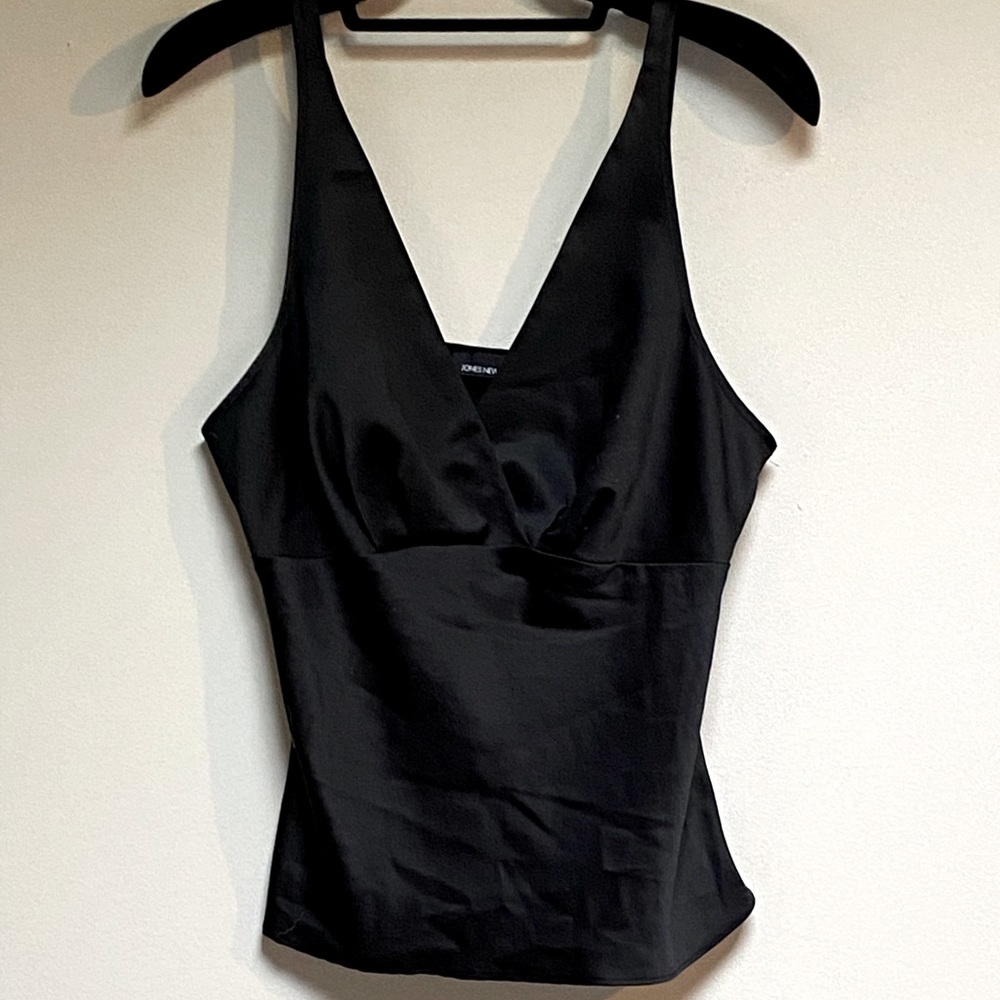 Ladies probably large EUC Jones New York top